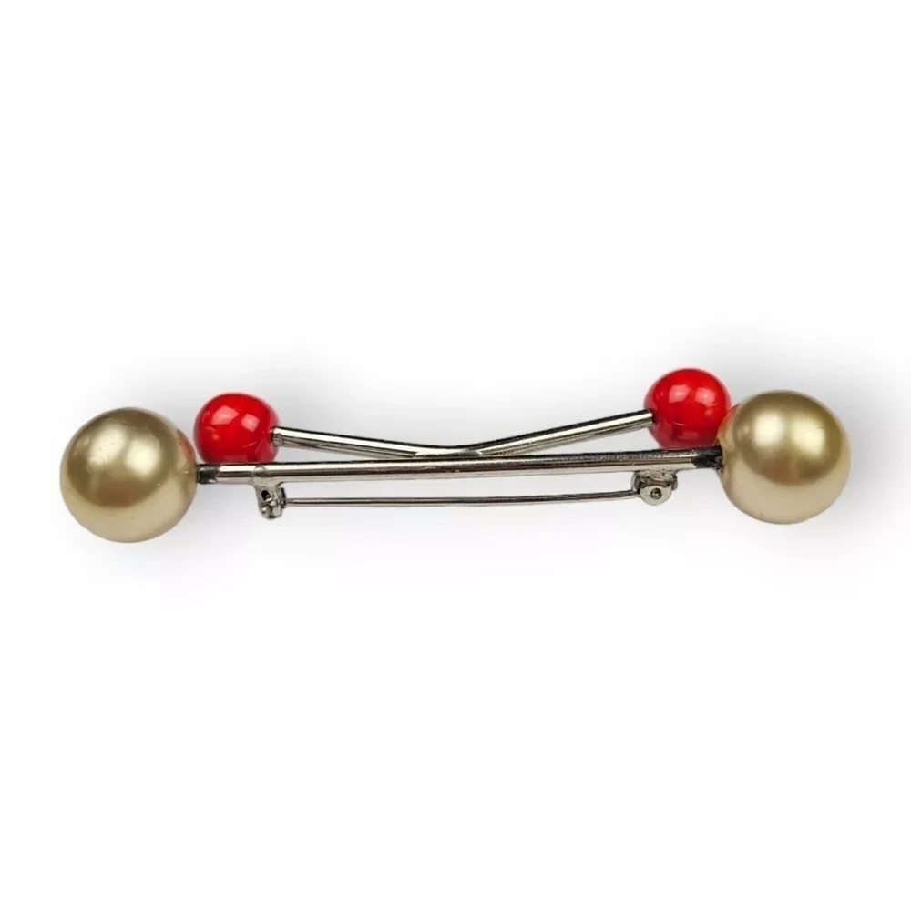 Vintage 1960 modernist